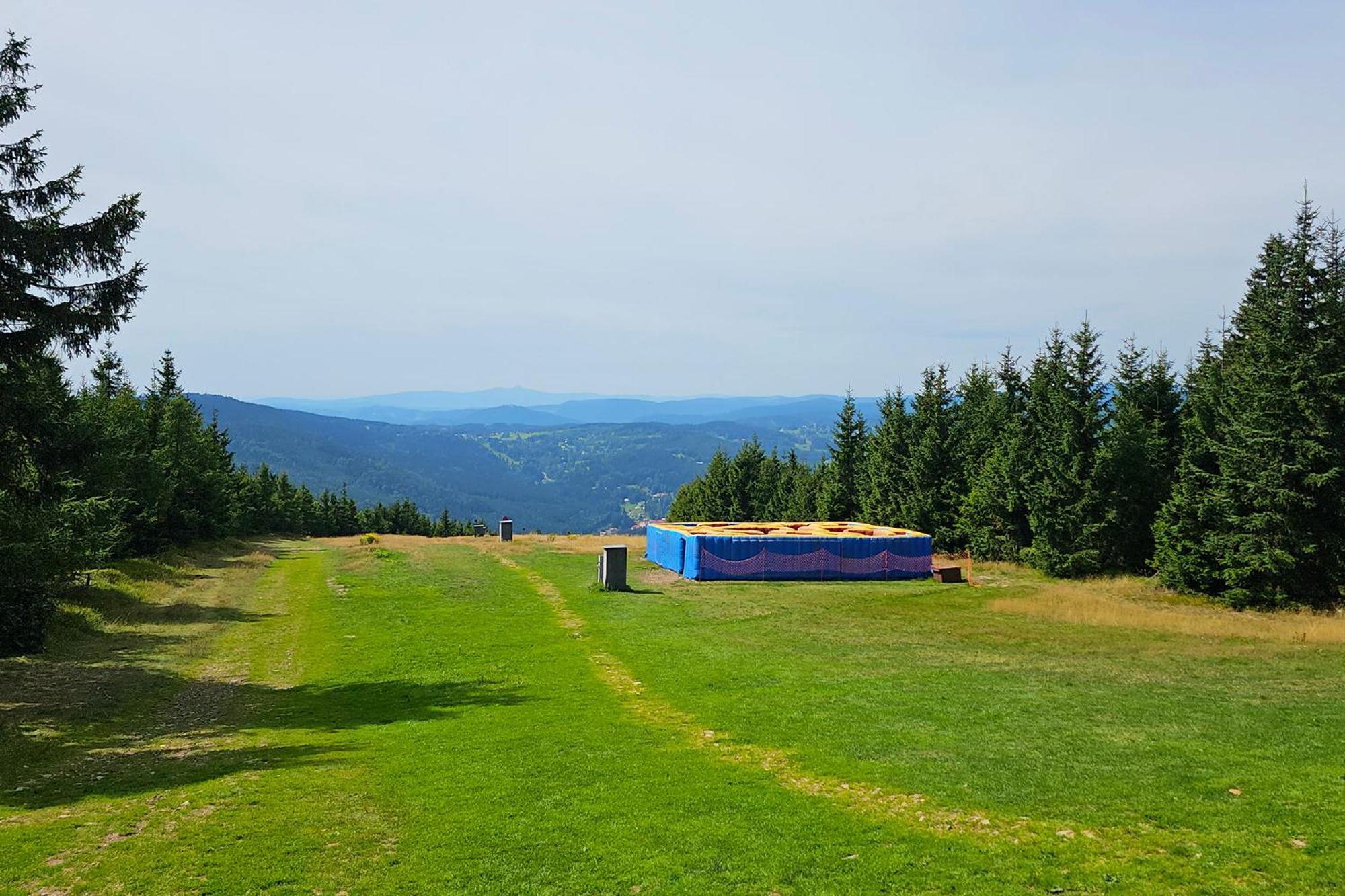 Enjoyharrachov - Atraktivni Slunne Studio Certovka V Centru Harrachova S Garazovym Parkovanim, Wifi-Wlan, Sat, Herni Konzoli, Netflix Zdarma A Nejkrasnejsim Vyhledem Na Certovu Horu S Arealem Skokanskych Mustku A Sjezdovku المظهر الخارجي الصورة