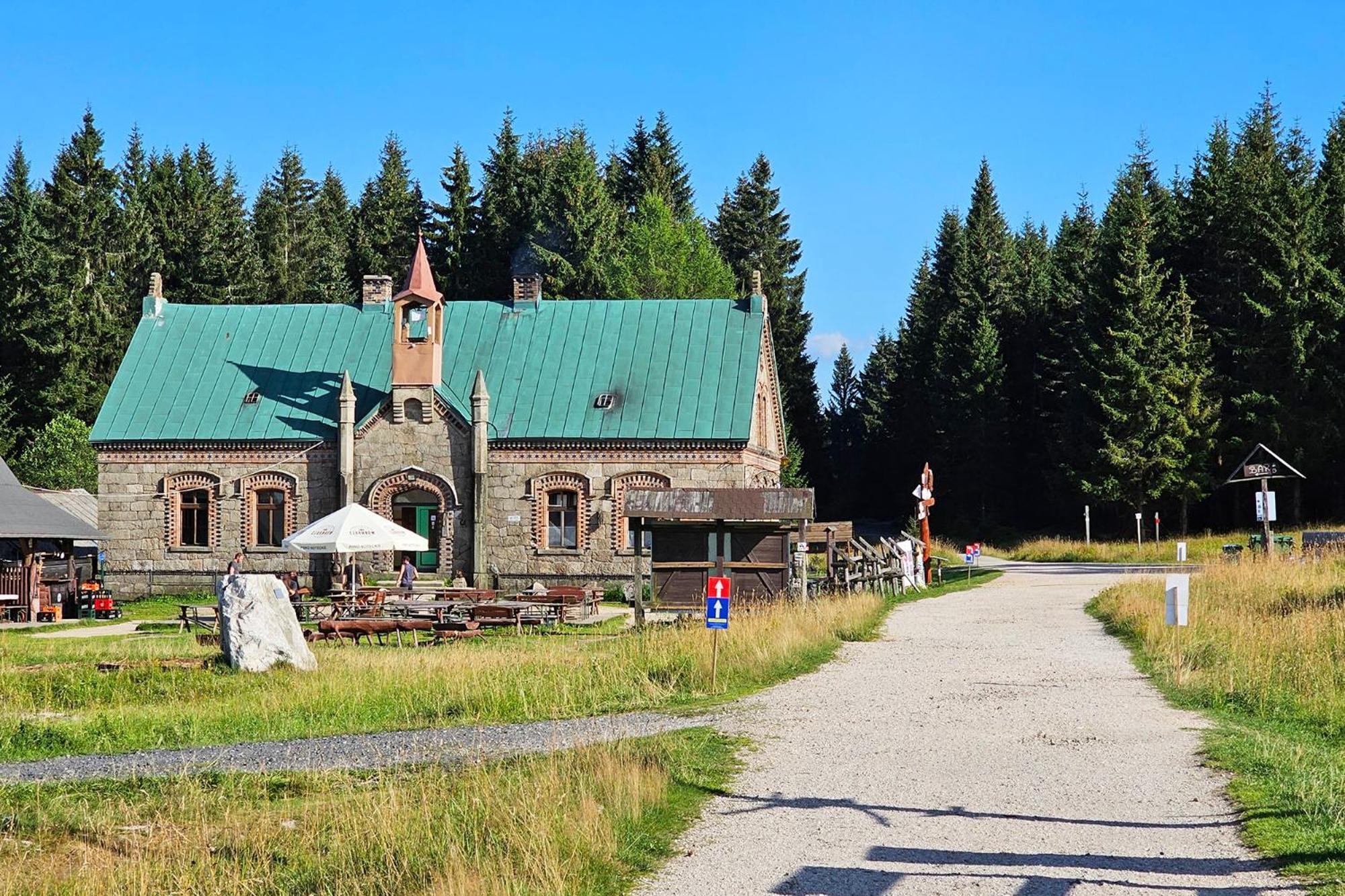Enjoyharrachov - Atraktivni Slunne Studio Certovka V Centru Harrachova S Garazovym Parkovanim, Wifi-Wlan, Sat, Herni Konzoli, Netflix Zdarma A Nejkrasnejsim Vyhledem Na Certovu Horu S Arealem Skokanskych Mustku A Sjezdovku المظهر الخارجي الصورة