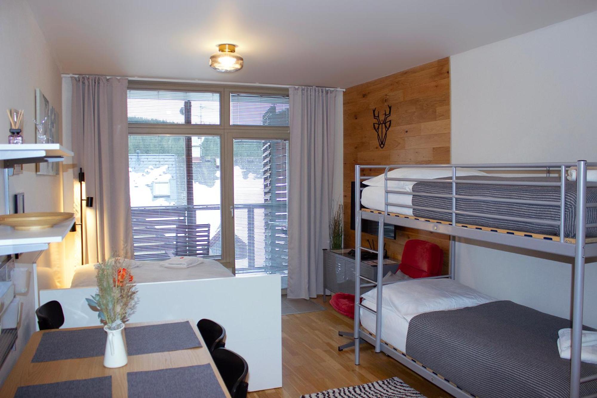 Enjoyharrachov - Atraktivni Slunne Studio Certovka V Centru Harrachova S Garazovym Parkovanim, Wifi-Wlan, Sat, Herni Konzoli, Netflix Zdarma A Nejkrasnejsim Vyhledem Na Certovu Horu S Arealem Skokanskych Mustku A Sjezdovku المظهر الخارجي الصورة
